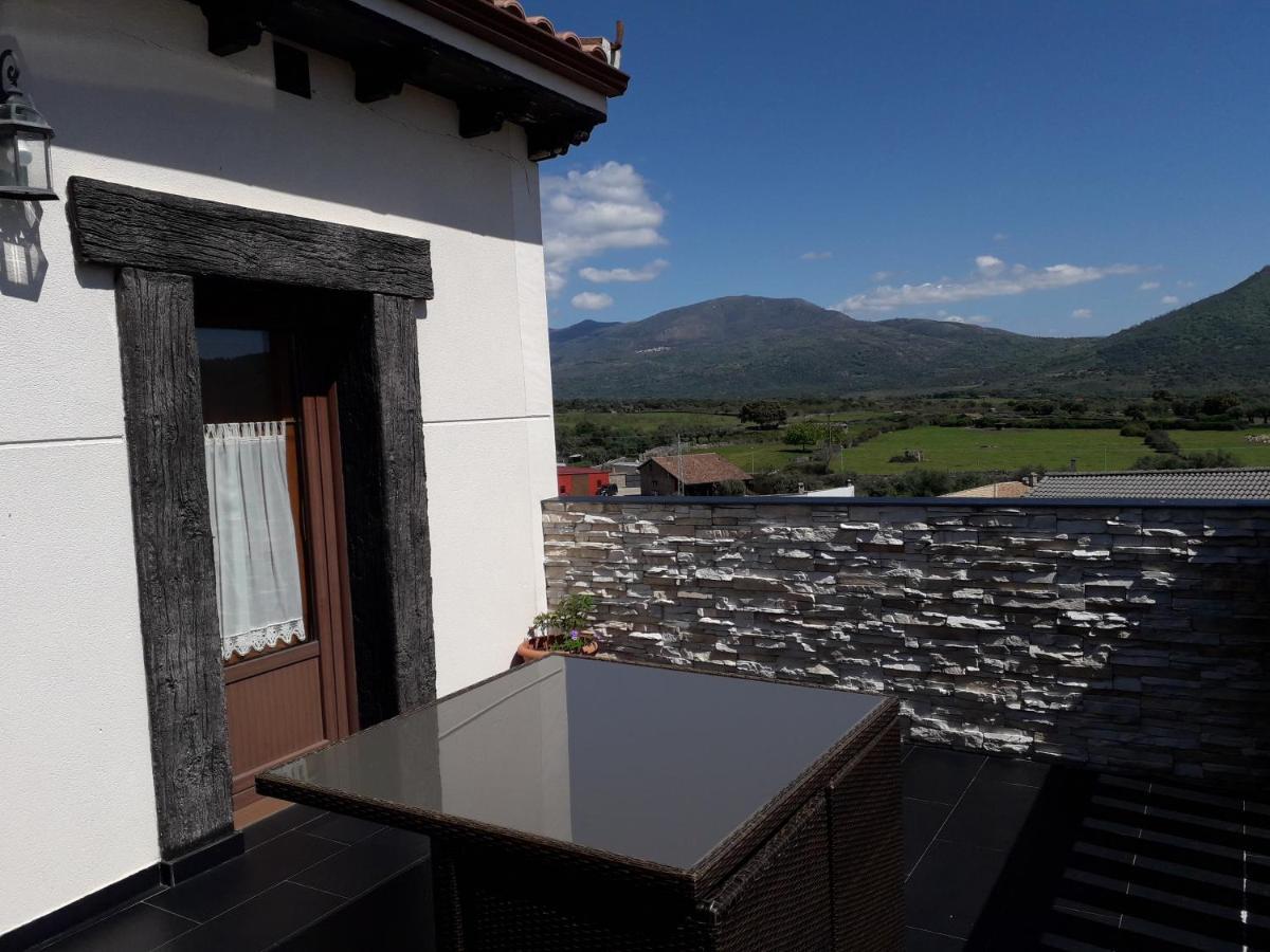 Via Caparra Superior Vendégház Oliva de Plasencia Kültér fotó